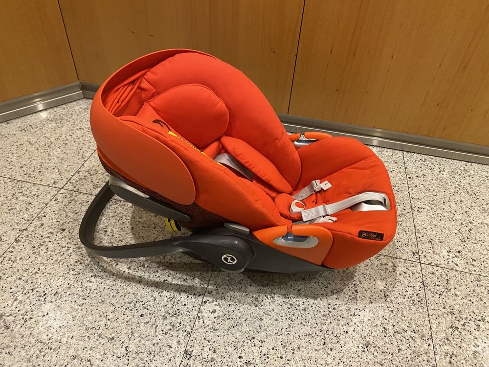 Cybex Cloud Z (c/ encaixes para carrinho)