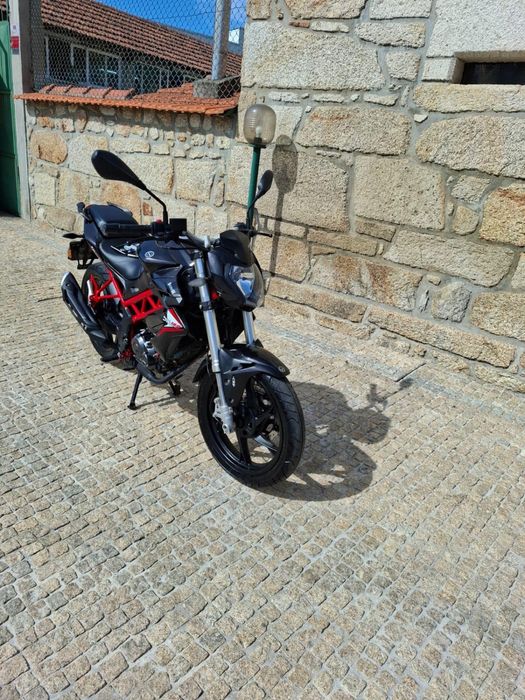 Mota Benelli bn125