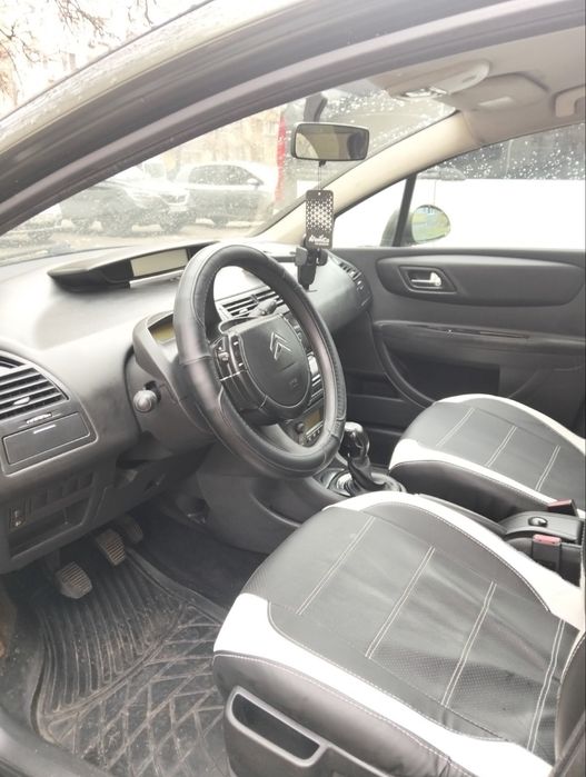 Продам сітроєна с4 в доброму стані без вкладень