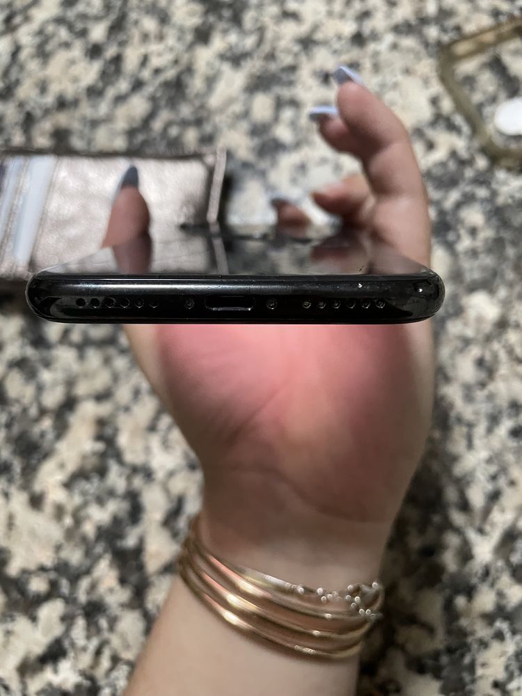 Iphone X- 64 Gb-partido