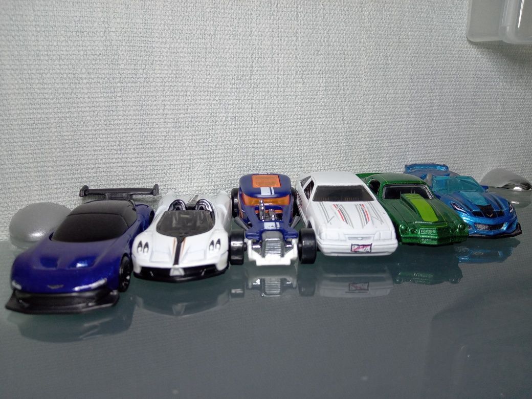 Розпак Hot Wheels Машинки, Ford, Mazda,  Toyota, Porsche