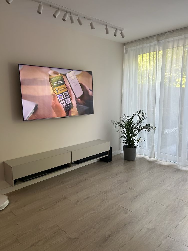 Szafka RTV firmy selsey