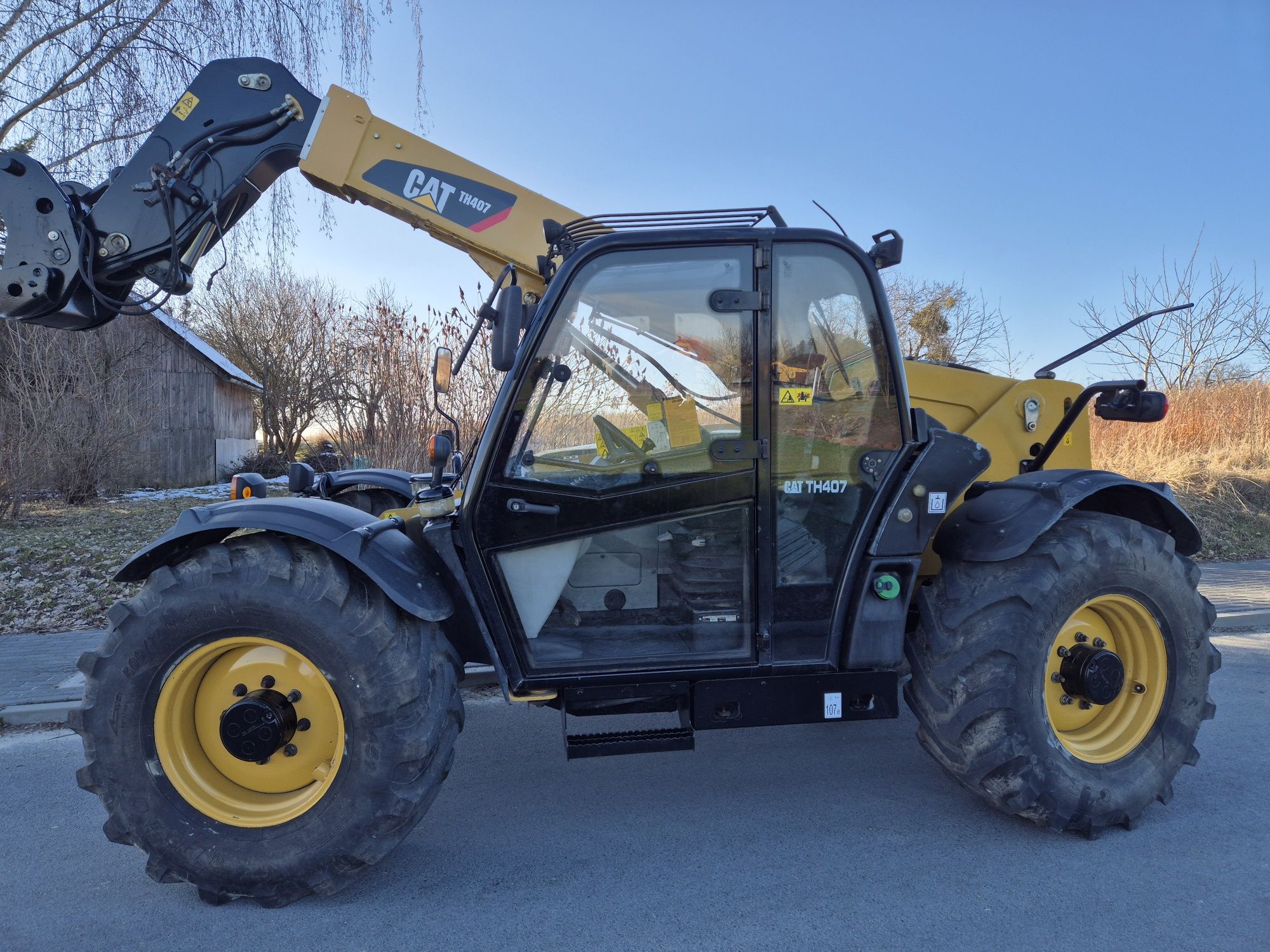 Ładowarka  Teleskopowa Caterpillar  CAT TH407 09rok 4 tony 7 m 40 km/h