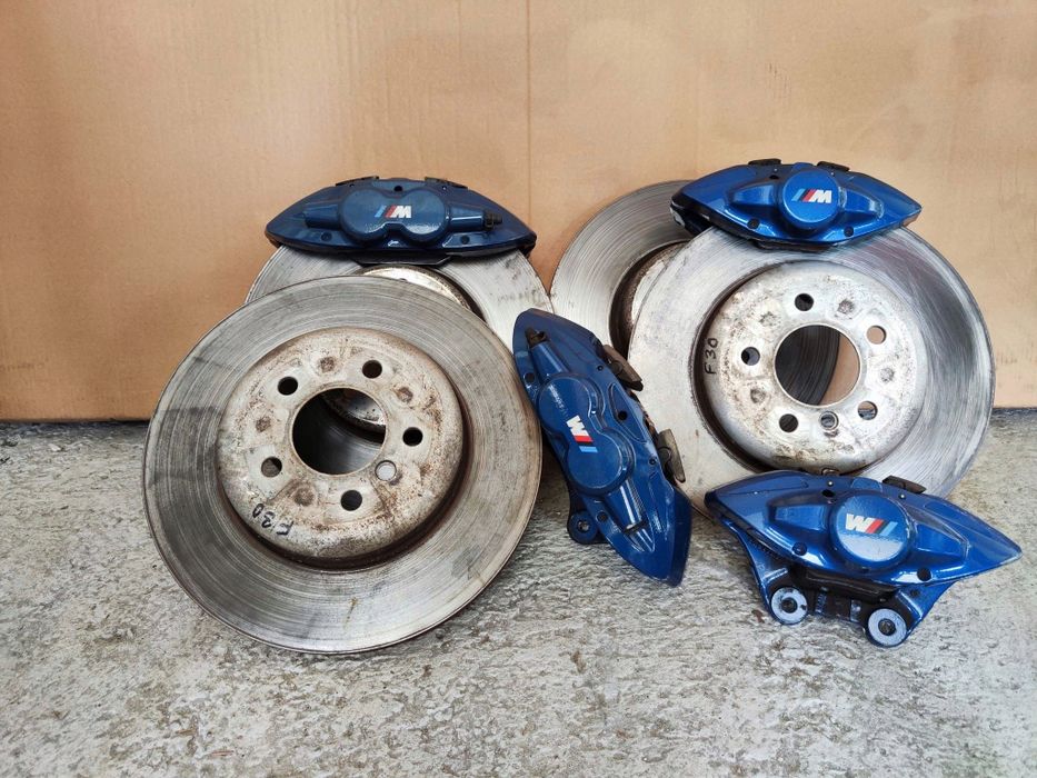 Travagem BMW M performance brembo 4+2 pistões
