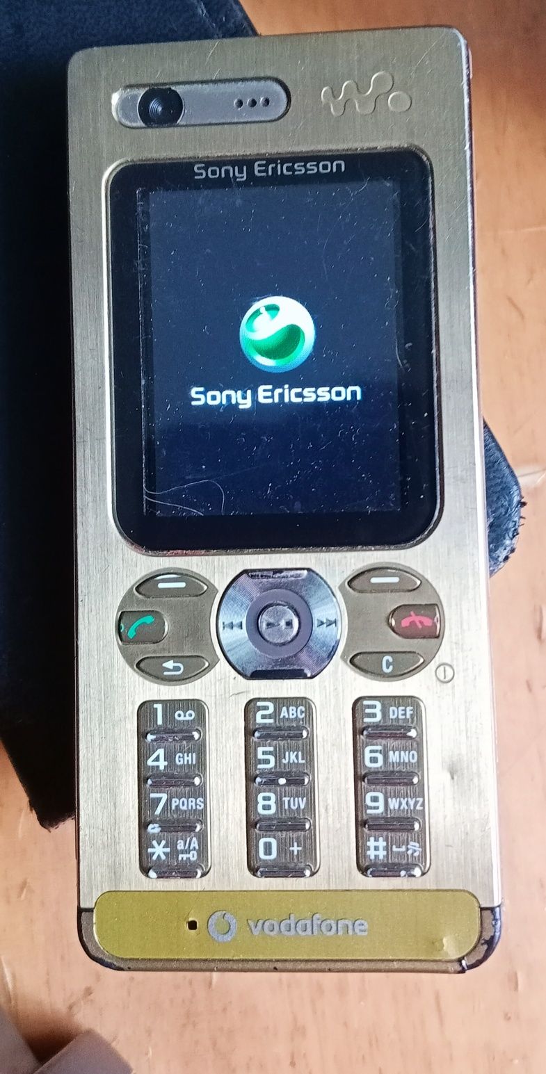 Sony Ericsson W880+карта M2-1Gb.