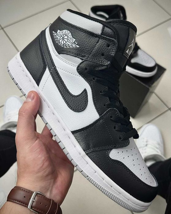 Кроссовки Мужские Найк Air Jordan черно бело серые Nike кожаные