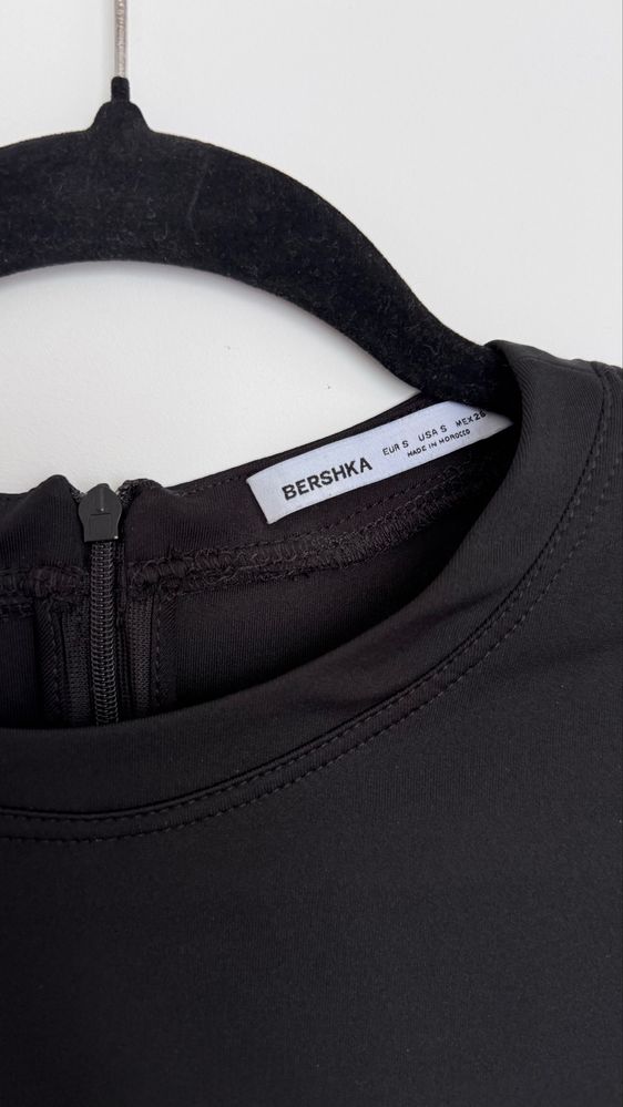Стильна міні сукня Bershka, S