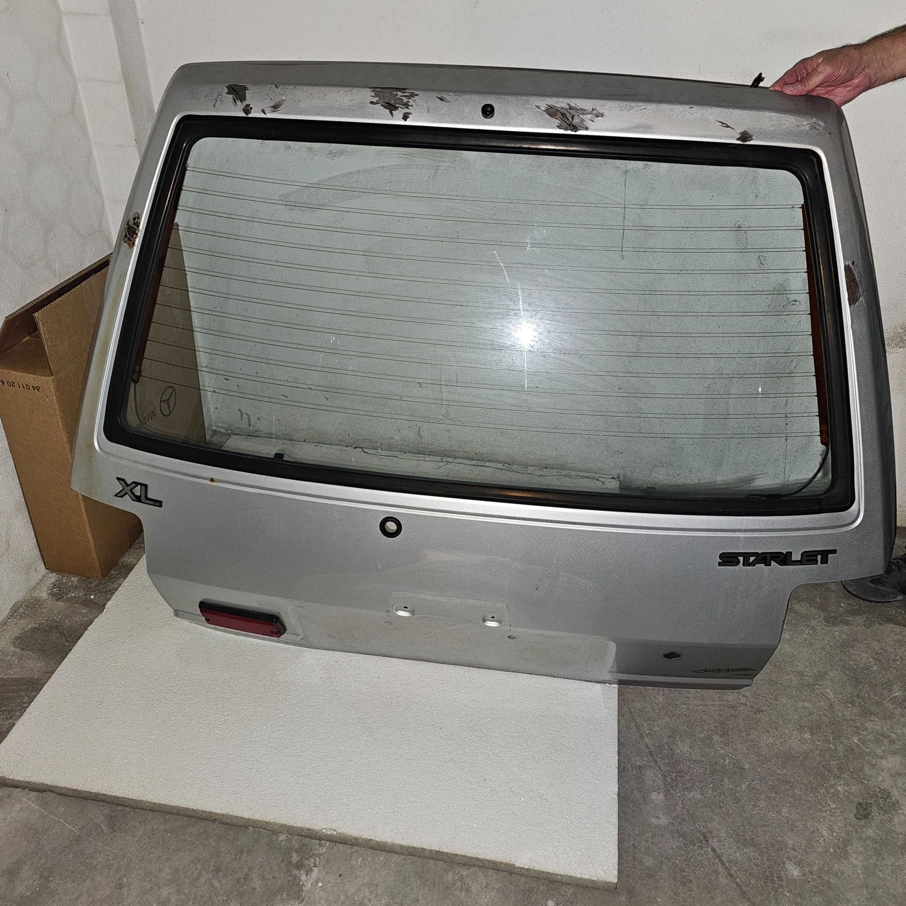 Tampa de Mala Toyota Starlet