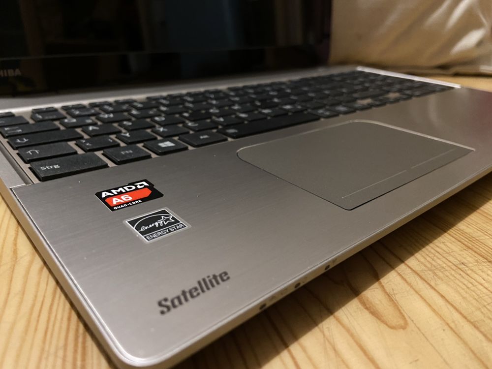 Ноутбук Toshiba SATELLITE M50D-A-103 ідеальний стан