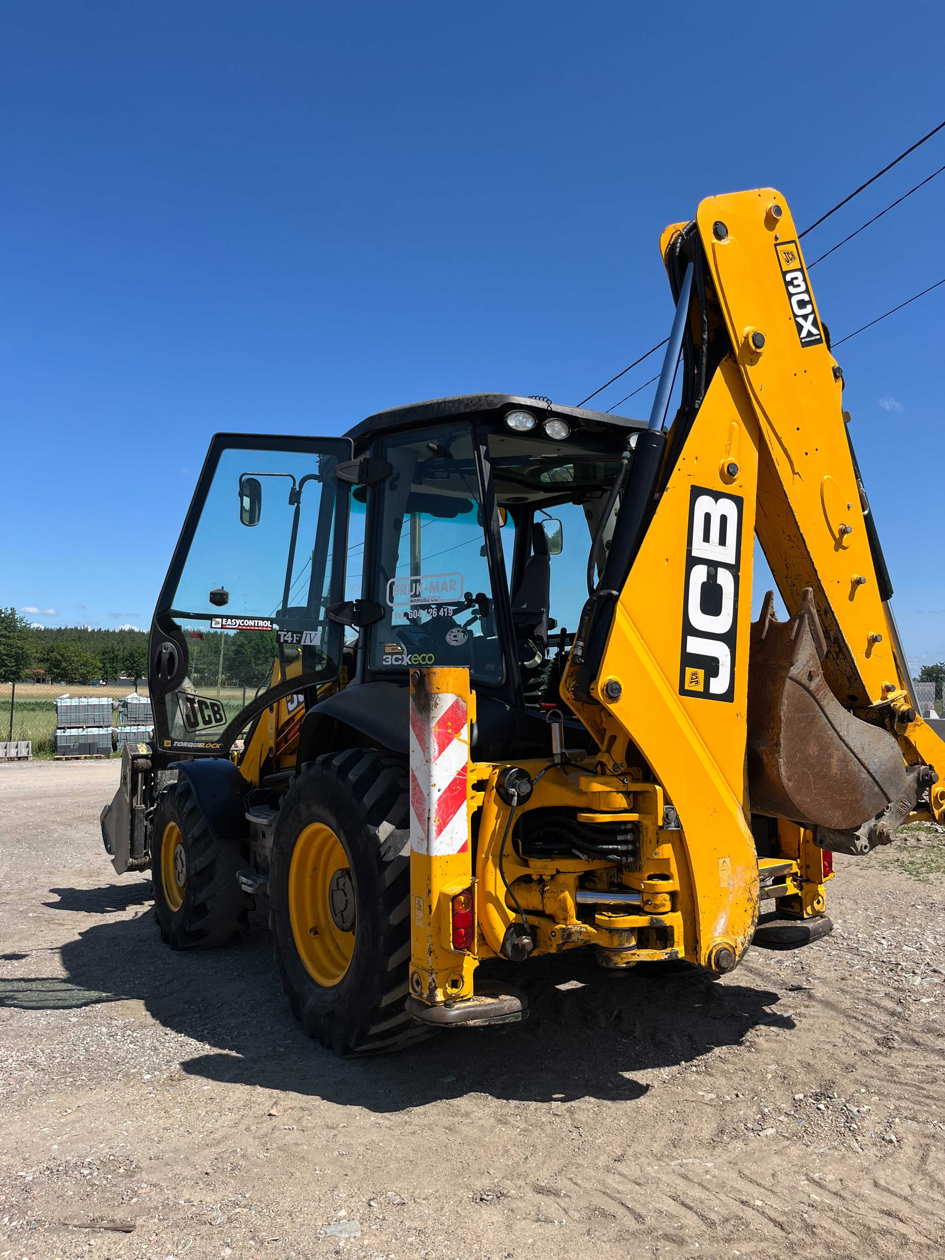Sprzedam koparko-ładowarkę JCB 3CX – 2018 rok