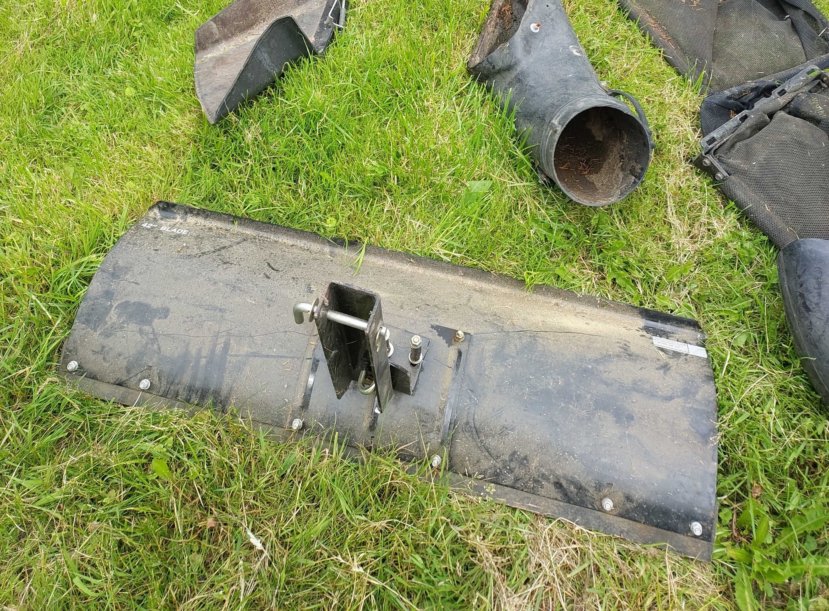 Akcesoria do traktorek mtd b 155 pług kosz