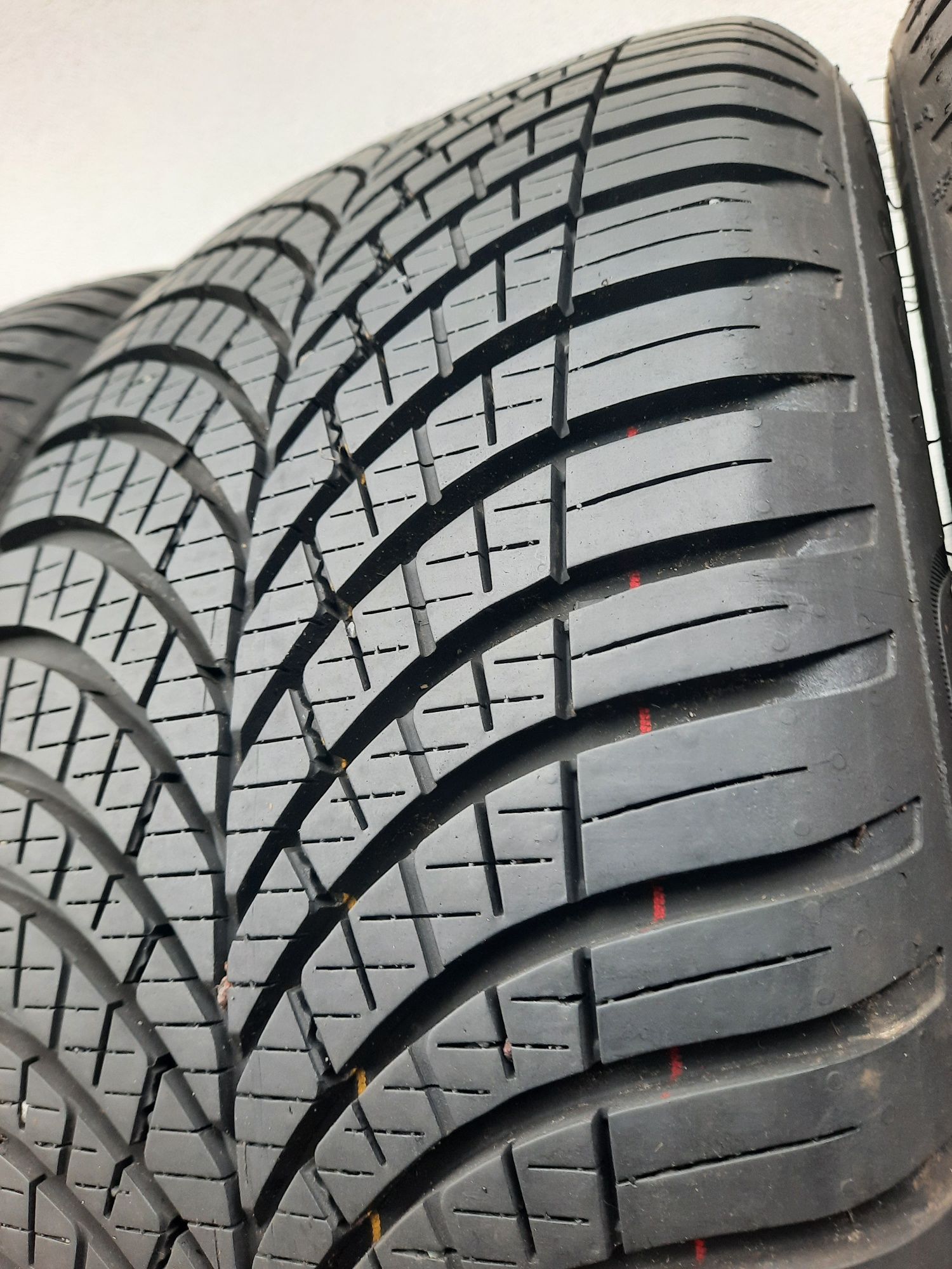 4 opony 185/65 R15 Goodyear Vector4seasons gen3 2020r 8mm