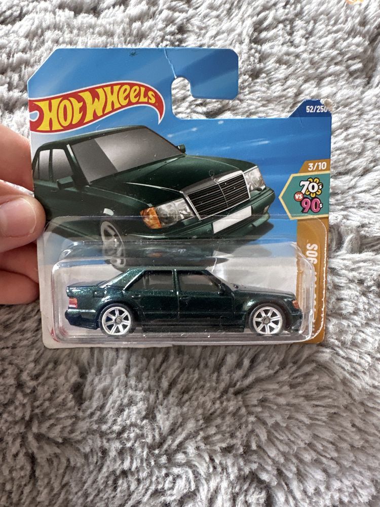Hot wheels mercedes 500 E custom