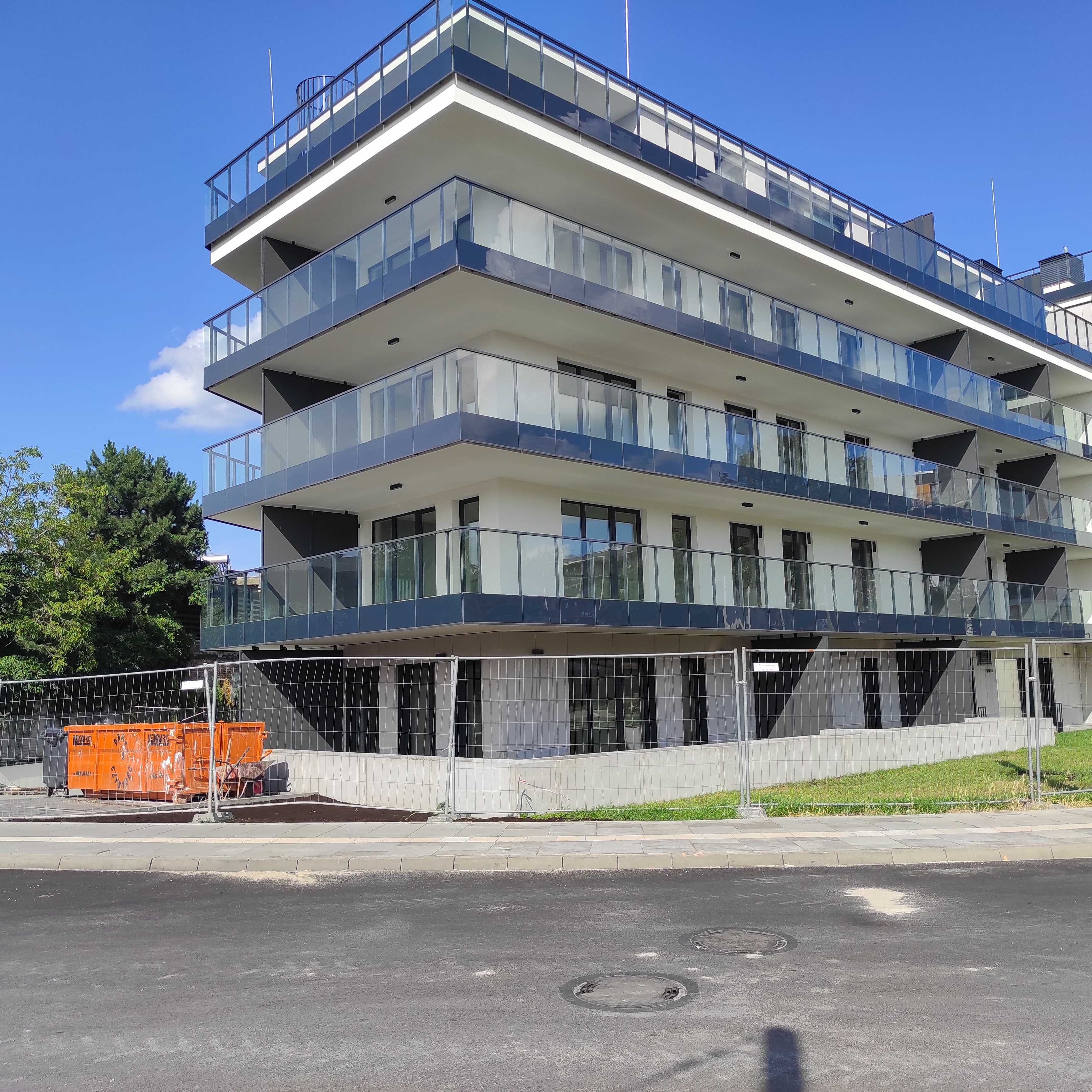Квартири та будинки в Варшаві. Консультації, допомога.