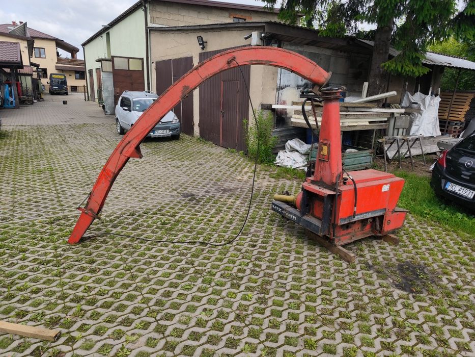 Rębak do gałęzi rozdrabniacz DEUTZ-FAHR