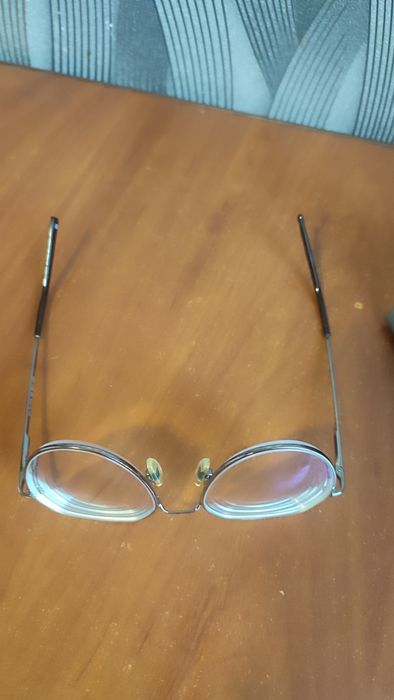Продам оправу з лінзами - 6.0