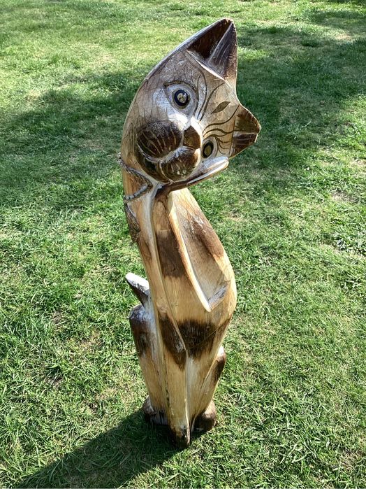 Kot drewniany rzeźba