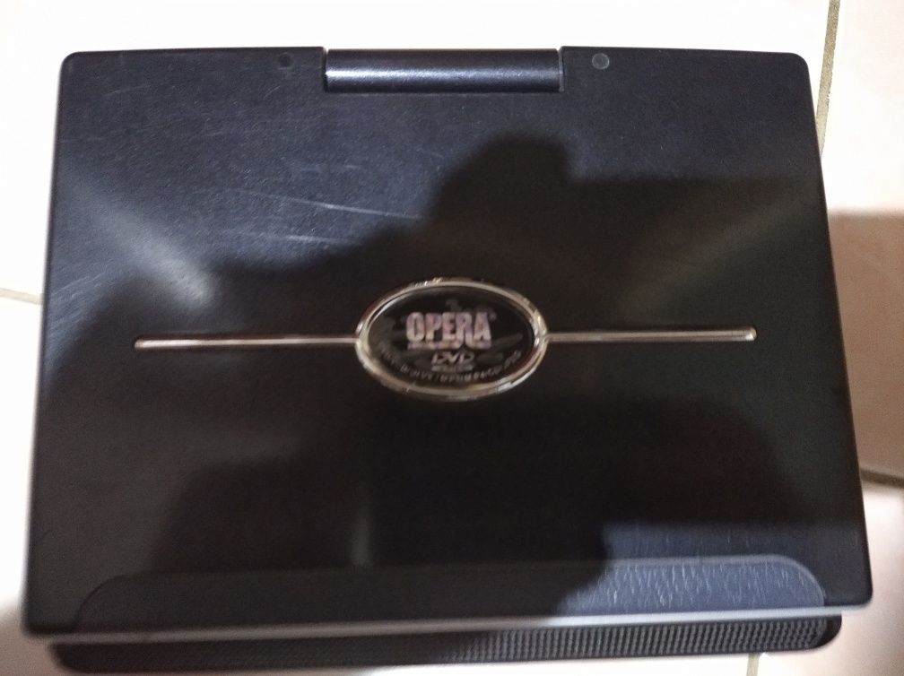 Автомобильный ДВД -USB -TV плеер.OPERA.