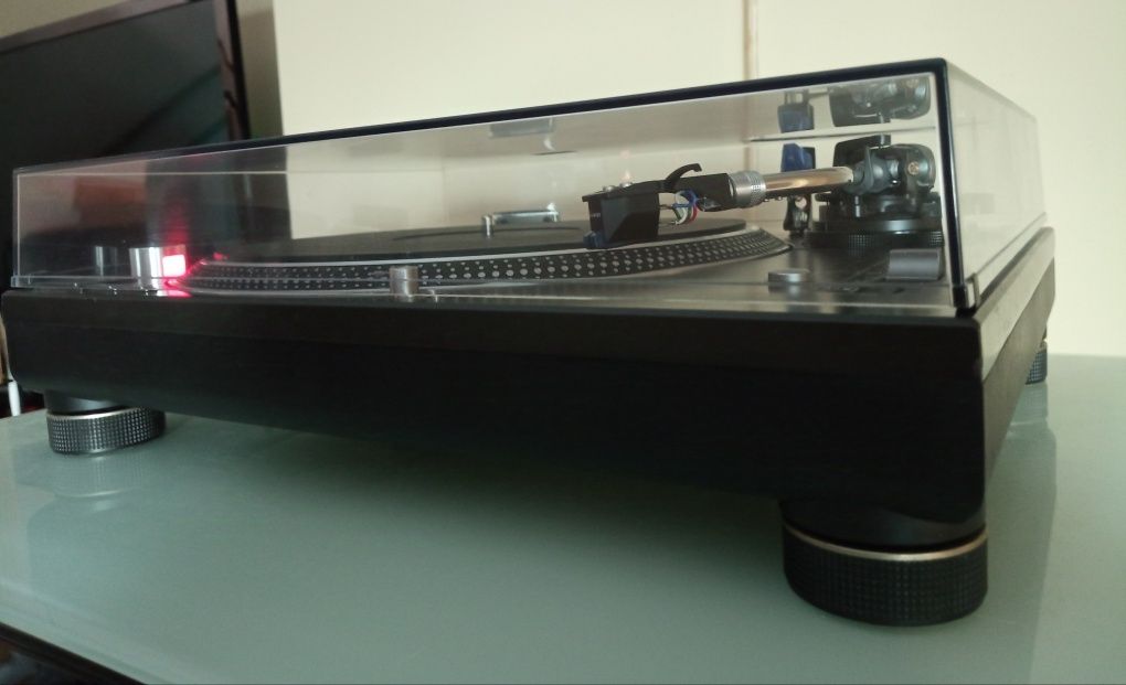Gira-discos Technics SL-1210M3D excelente