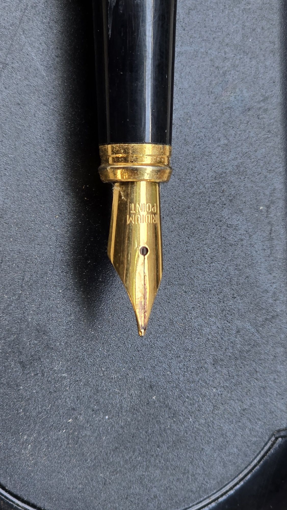 Canetas de tinta premanente clássicas