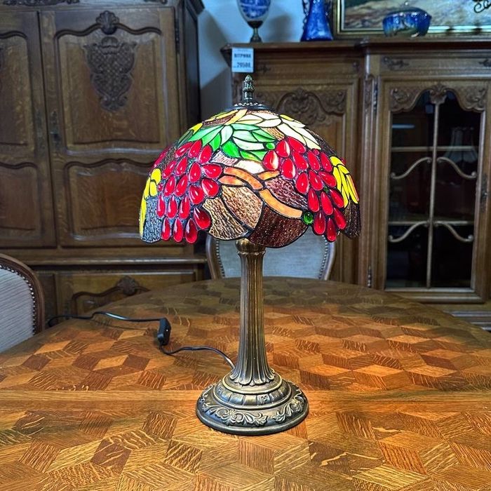 Настільна лампа у стилі Тіффані 6979