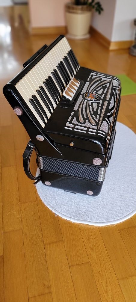 Akordeon włoski Accordiola 120