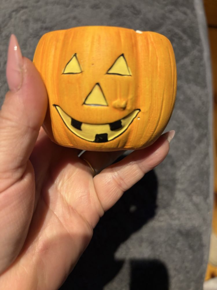 Doniczka hallowenowa