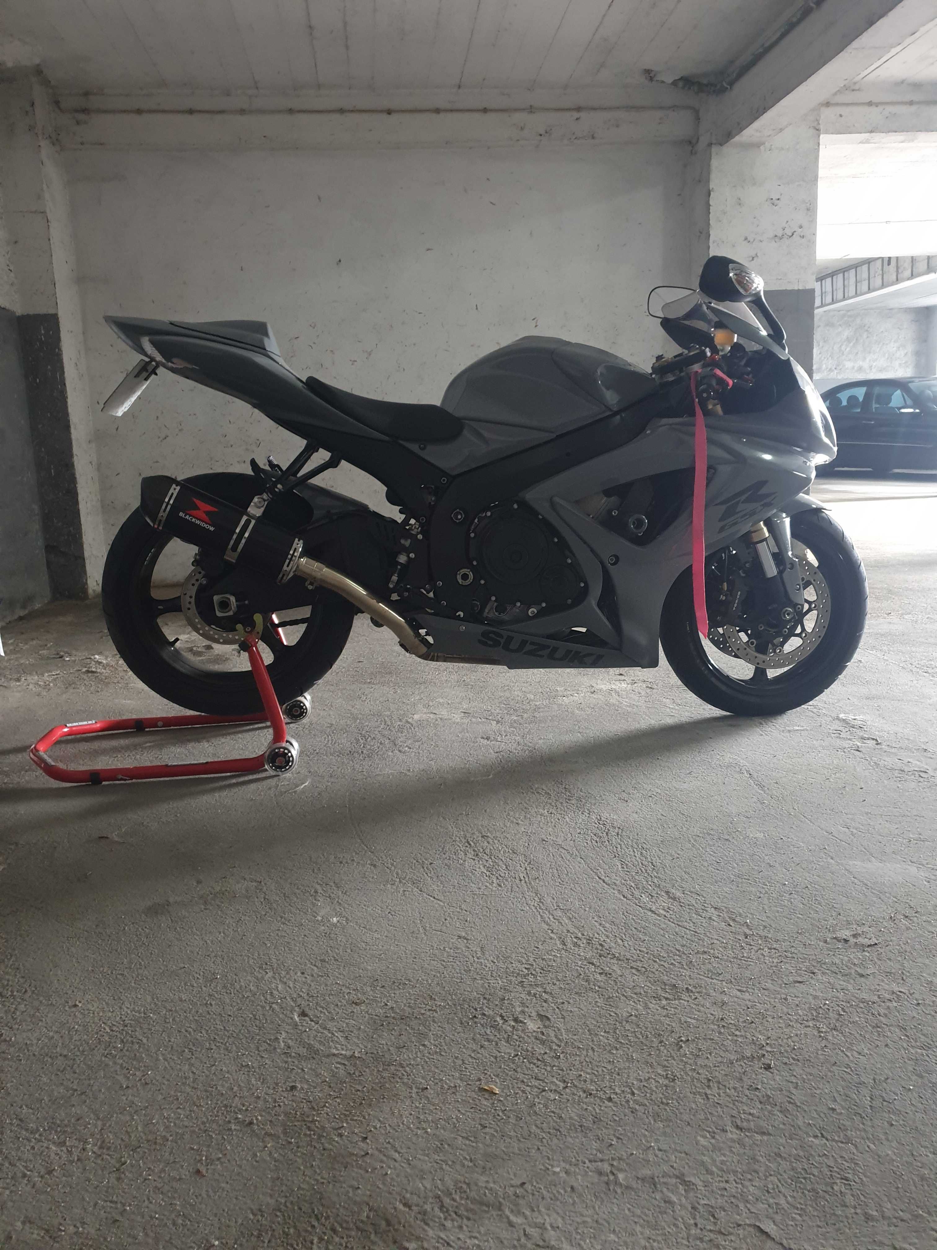 Suzuki gsxr 600 k7