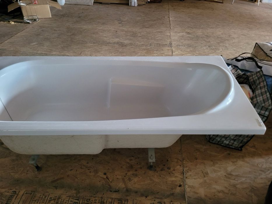 Ванна акрилова