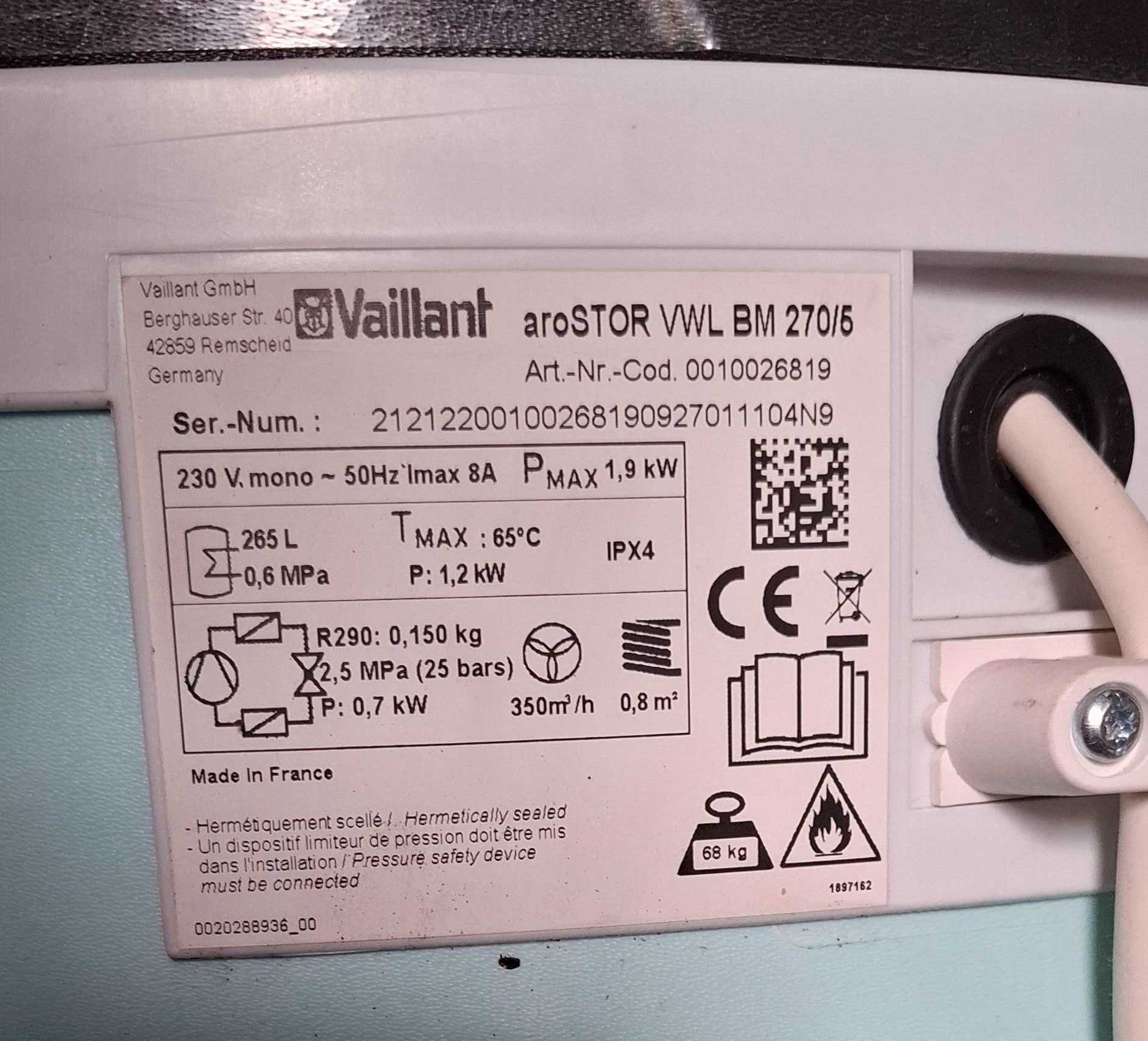 Pompa ciepła Vaillant arostop VSL BM 270/6 270 litrów uszkodzona