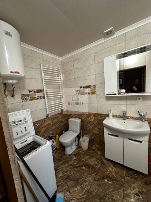 Продам просторий будинок у місті