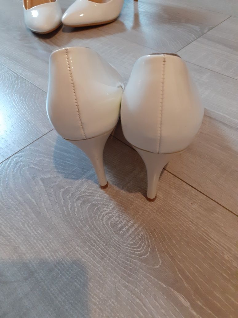 Buty ślubne biale szpilki rozm 36 oraz 37