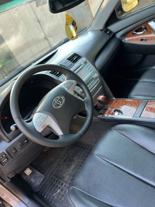 Продам Toyota Camry 3.5