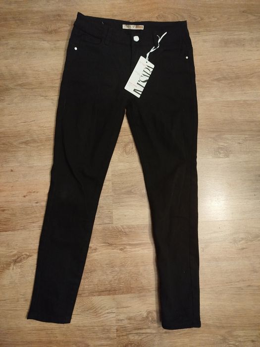 Nowe Spodnie MSaRa rozm L czarne