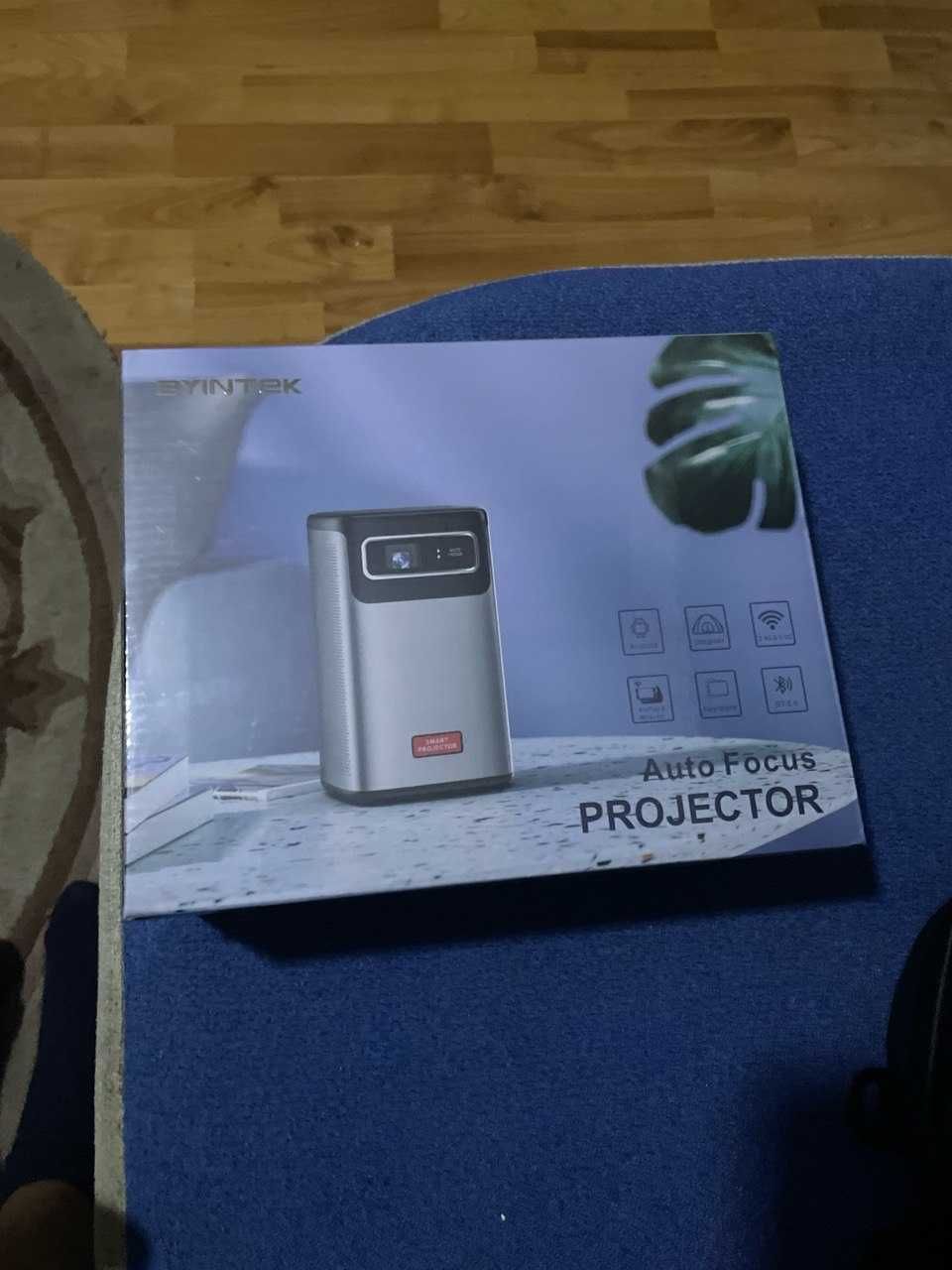 Проектор Byintek P21(Працює без світла) Новий в плівці
