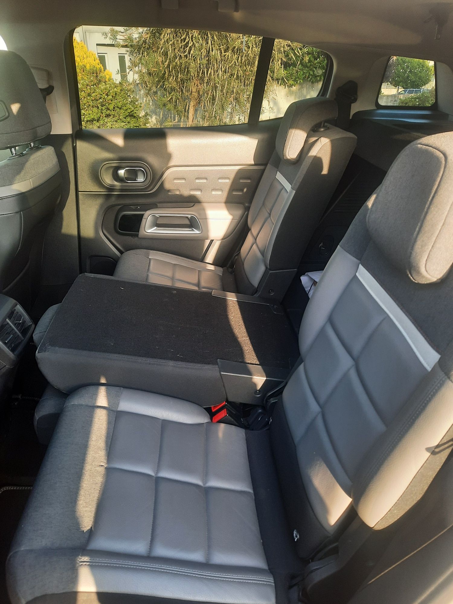 Oportunidade C5 Aircross 1.5Bluehdi Shine (+ equipada) Histórico Marca