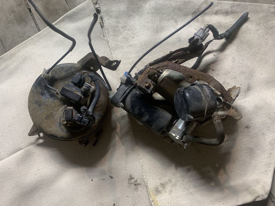 Компресор пневмо підвіски клапани ресивер пневмо toyota prado 120 шрот