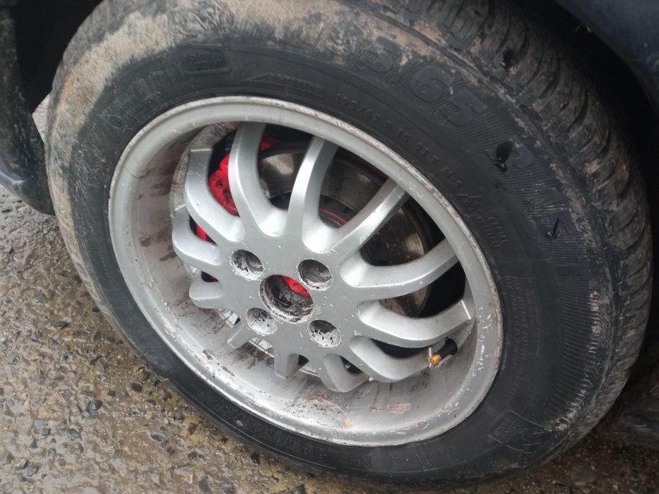 Титани R15 4x100 з резиною