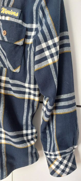 Koszula  z kapturem  ocieplana  r.146/152 Smyk