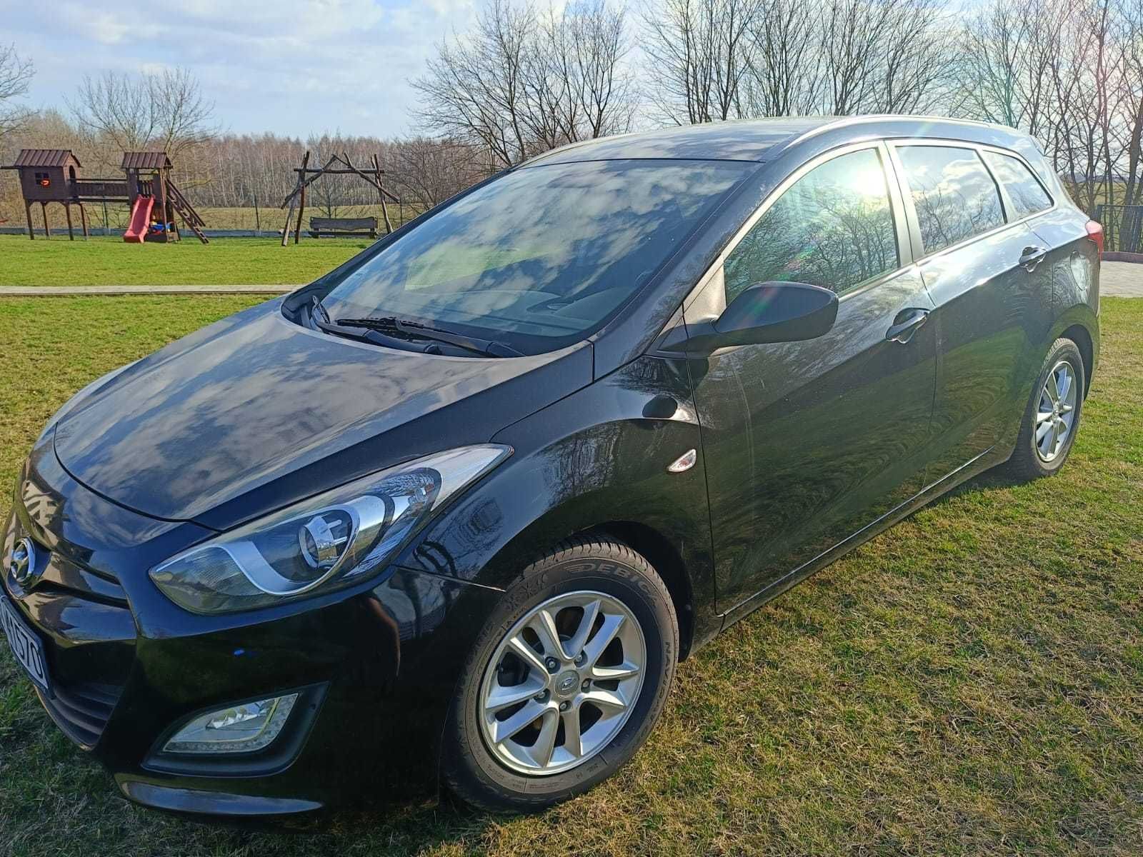 Hyundai i30 kombi wagon II generacja - 1.6 CRDI 2013 rok 110KM