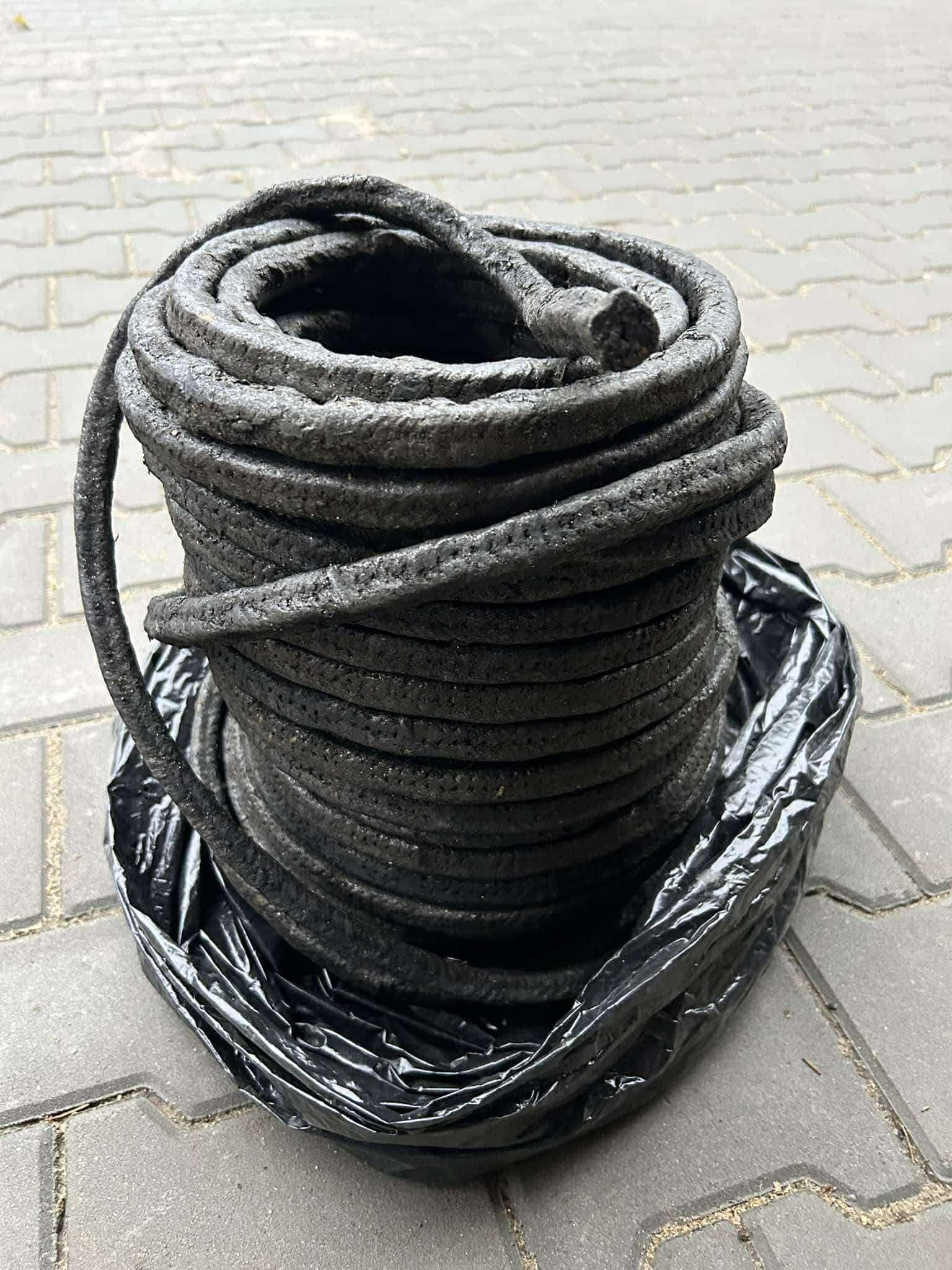 Szczeliwo Grafitowe 16mm oraz 12mm