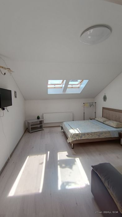 Сучасна квартира в новобуді.Здам на Нов рік..погодинно. подобово автов