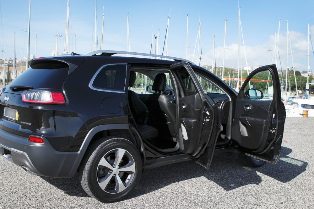 Jeep Cherokee limited motor 3.2 272cv ano 2018 gasolina só 140.000 km