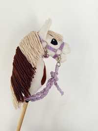 Hobby Horse z kantarem A5