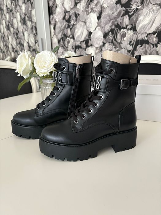 Buty, zimowe, wormery  marki Guess