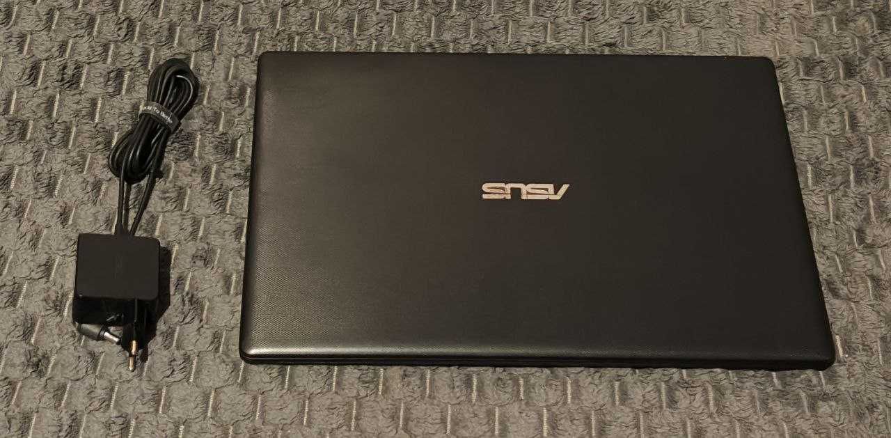 Ноутбук Asus X551M/Pentium N3530 x4/8 DDR3L/SSD+HDD/Батарея 6 часов