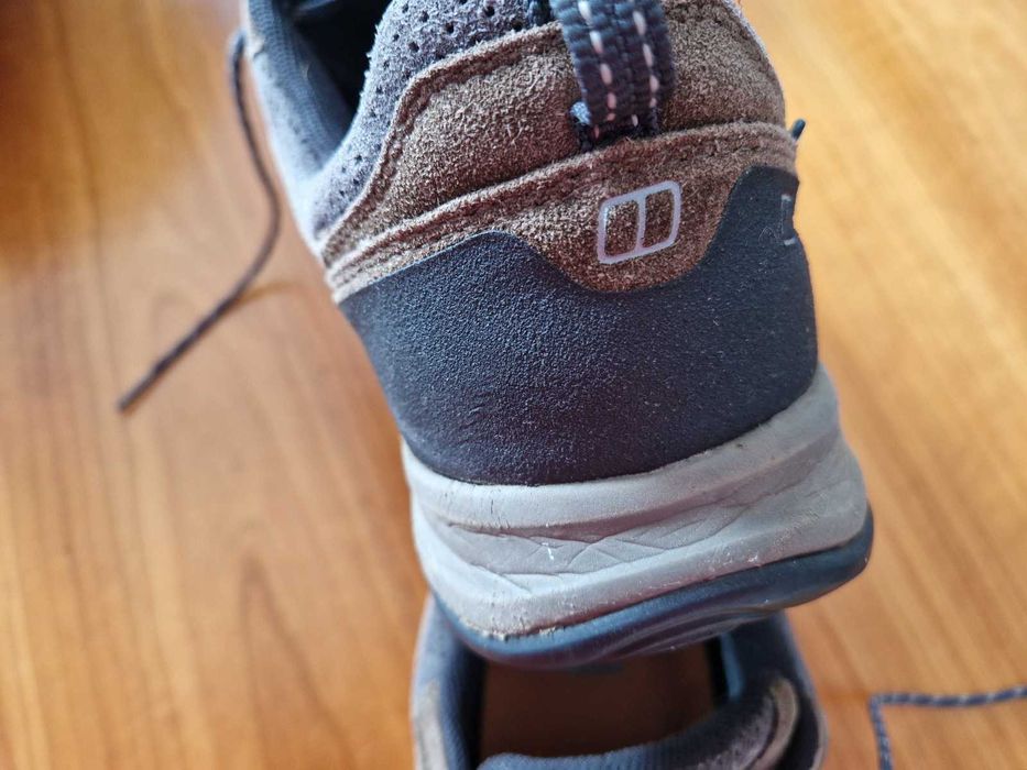 Sapatos Berghaus T42