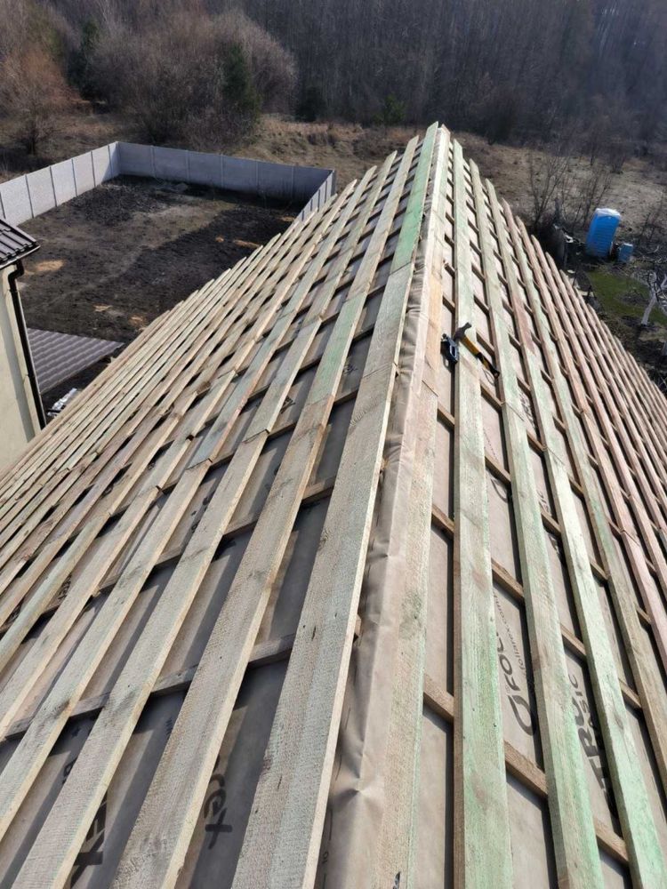 Перекриття криш дахів ремонт плотницкие столярные работы строительство