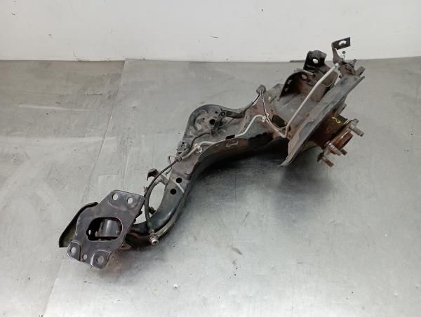 Manga de eixo trás esquerda NISSAN X-Trail (T32)