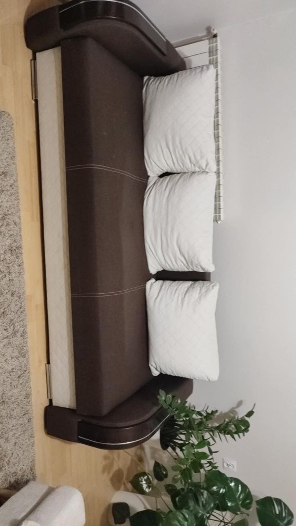 Sofa rozkładana brązowo-biała